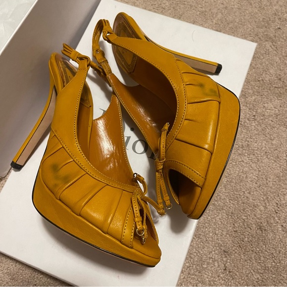 Authentic Dior Tan Leather Slingback Heels - Picture 4 of 11